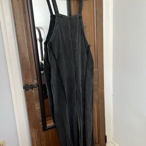 Wide leg overalls/jumper